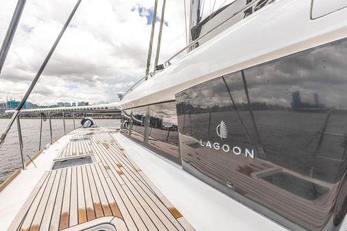 Lagoon 620 image