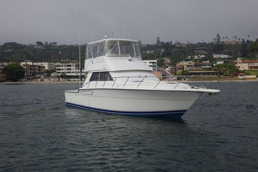 Tiara Yachts 4300 Convertible image