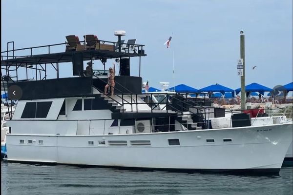 Hatteras 58-MOTORYACHT - main image