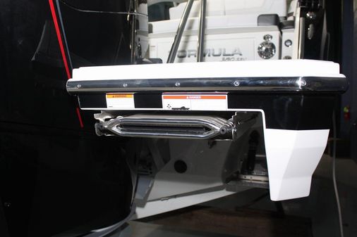 Formula 380 Super Sport Crossover OB image
