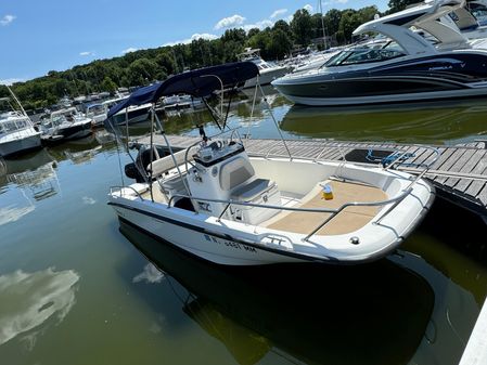 Boston-whaler 170-DAUNTLESS image