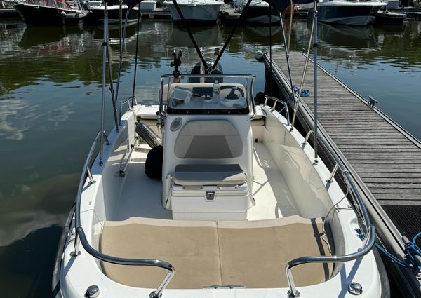 Boston-whaler 170-DAUNTLESS image