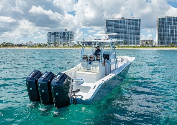 Billfish 39-CENTER-CONSOLE-W-TOWER image