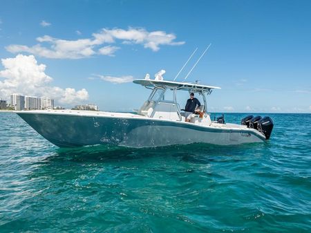 Billfish 39 Center Console w/Tower image