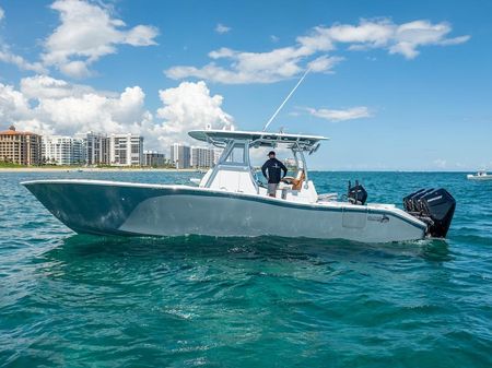 Billfish 39 Center Console w/Tower image