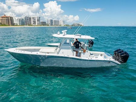 Billfish 39 Center Console w/Tower image