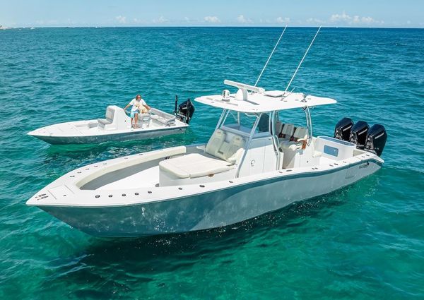 Billfish 39-CENTER-CONSOLE-W-TOWER image