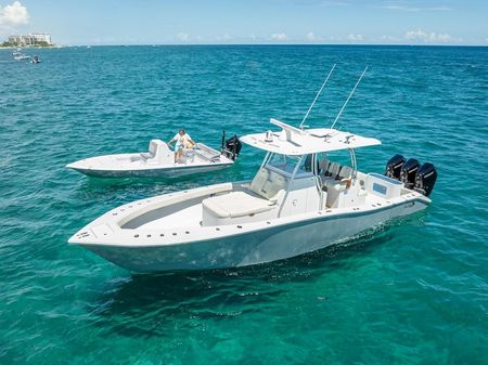 Billfish 39 Center Console w/Tower image