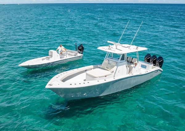 Billfish 39-CENTER-CONSOLE-W-TOWER image