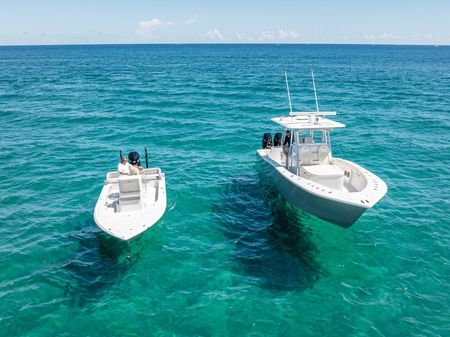 Billfish 39 Center Console w/Tower image