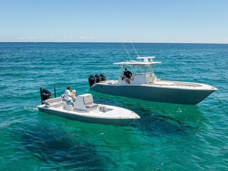 Billfish 39 Center Console w/Tower image