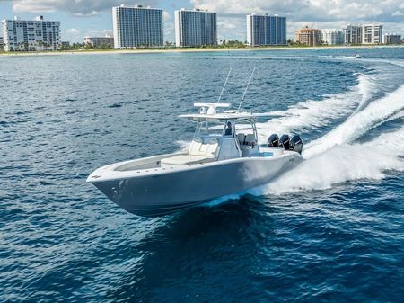 Billfish 39 Center Console w/Tower image