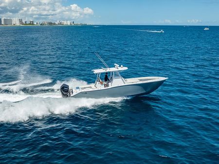 Billfish 39 Center Console w/Tower image