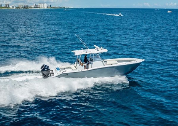 Billfish 39-CENTER-CONSOLE-W-TOWER image