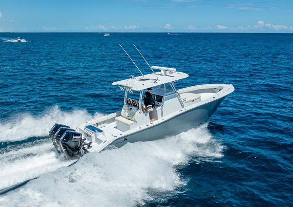 Billfish 39-CENTER-CONSOLE-W-TOWER image