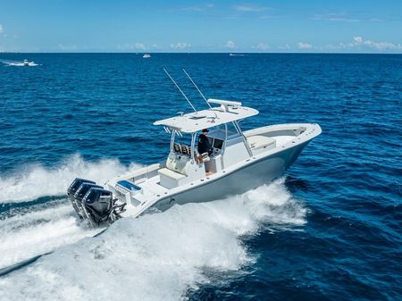 Billfish 39 Center Console w/Tower image