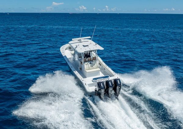 Billfish 39-CENTER-CONSOLE-W-TOWER image