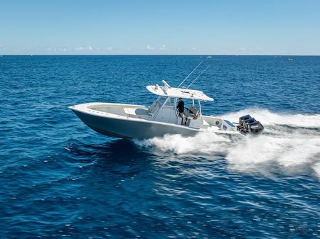 Billfish 39 Center Console w/Tower image