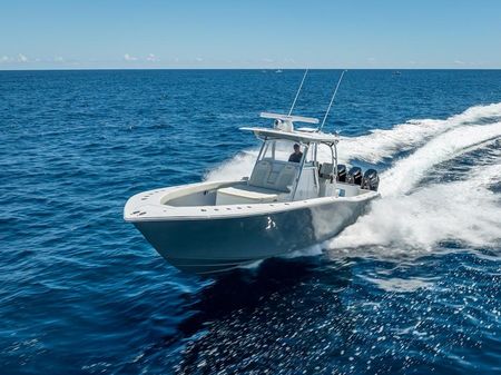 Billfish 39 Center Console w/Tower image