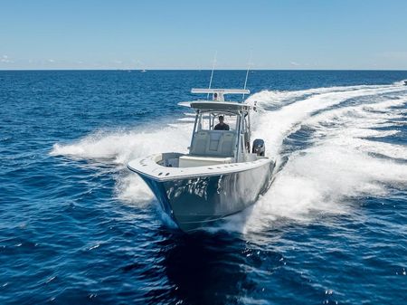 Billfish 39 Center Console w/Tower image