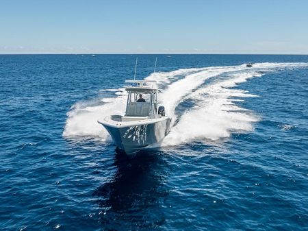 Billfish 39 Center Console w/Tower image