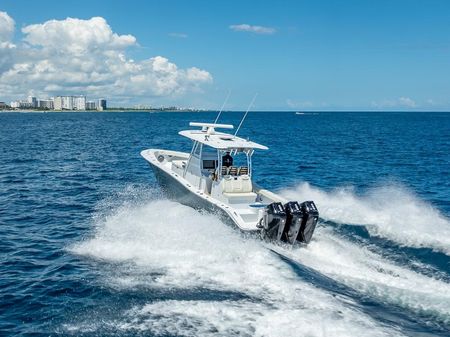 Billfish 39 Center Console w/Tower image