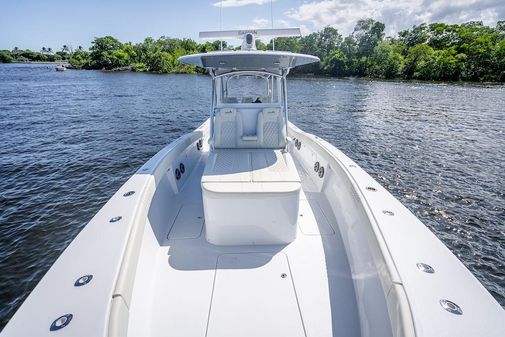 Billfish 39 Center Console w/Tower image