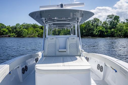 Billfish 39 Center Console w/Tower image