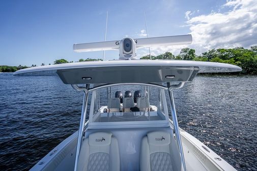 Billfish 39 Center Console w/Tower image