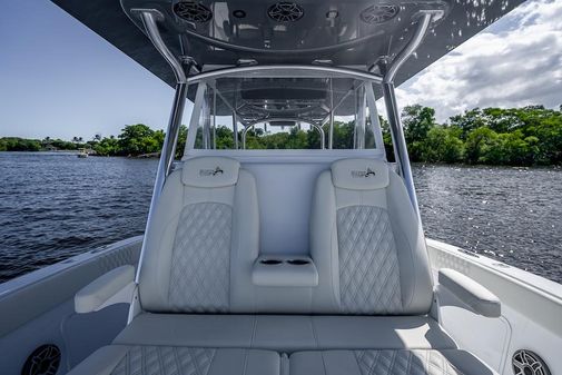 Billfish 39 Center Console w/Tower image