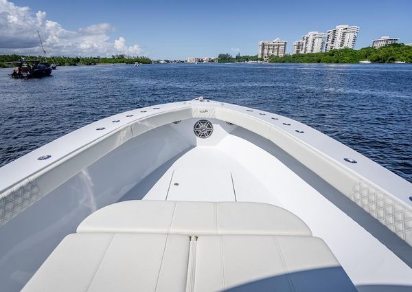 Billfish 39-CENTER-CONSOLE-W-TOWER image