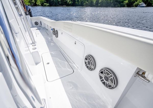 Billfish 39-CENTER-CONSOLE-W-TOWER image