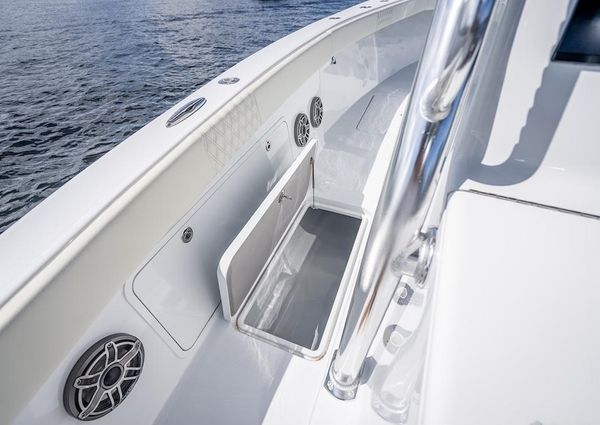 Billfish 39-CENTER-CONSOLE-W-TOWER image