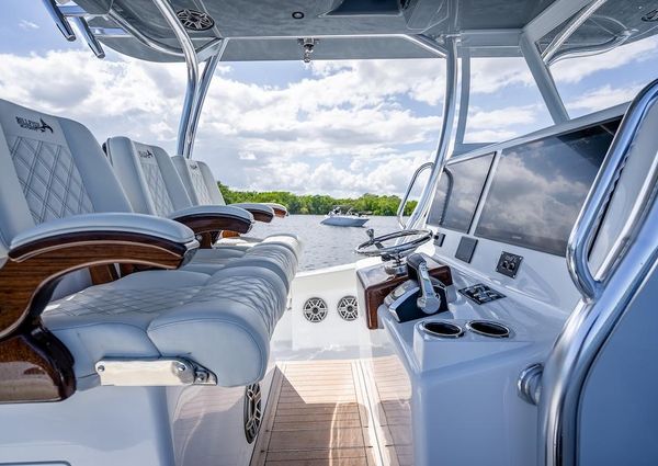 Billfish 39-CENTER-CONSOLE-W-TOWER image