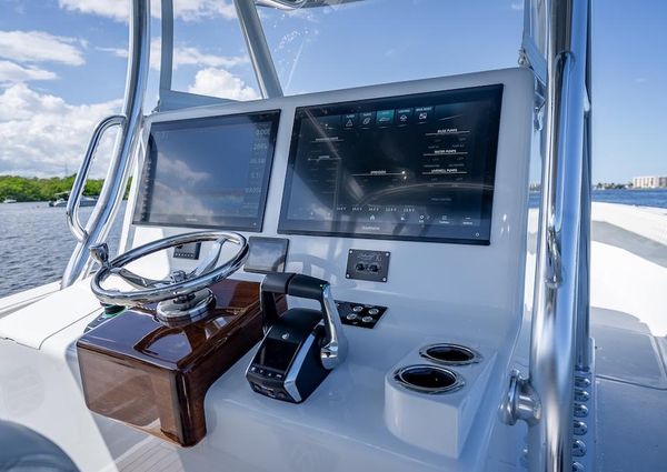 Billfish 39-CENTER-CONSOLE-W-TOWER image