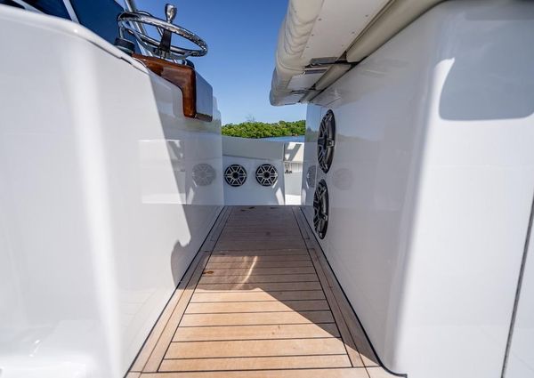 Billfish 39-CENTER-CONSOLE-W-TOWER image