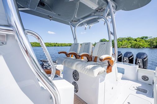 Billfish 39 Center Console w/Tower image