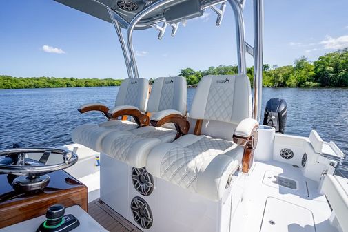 Billfish 39 Center Console w/Tower image