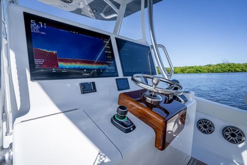 Billfish 39 Center Console w/Tower image