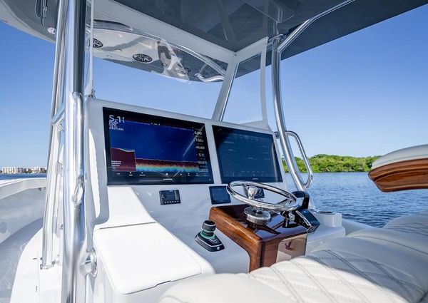 Billfish 39-CENTER-CONSOLE-W-TOWER image