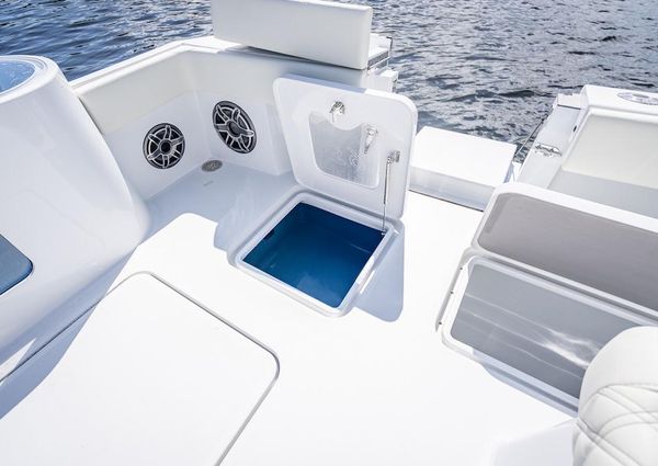 Billfish 39-CENTER-CONSOLE-W-TOWER image