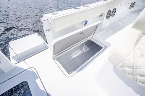 Billfish 39 Center Console w/Tower image