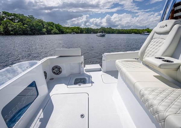 Billfish 39-CENTER-CONSOLE-W-TOWER image