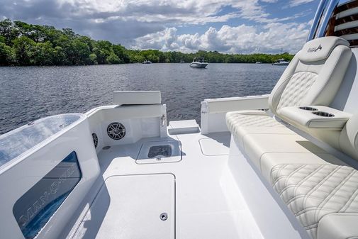 Billfish 39 Center Console w/Tower image