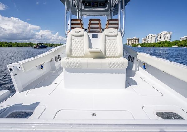 Billfish 39-CENTER-CONSOLE-W-TOWER image