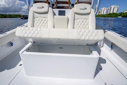 Billfish 39 Center Console w/Tower image