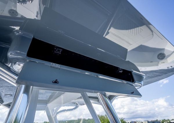 Billfish 39-CENTER-CONSOLE-W-TOWER image