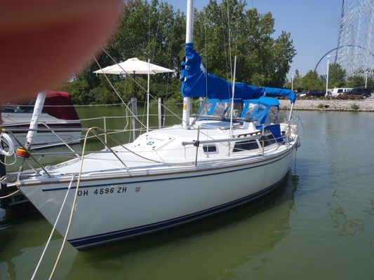 Catalina 28 - main image