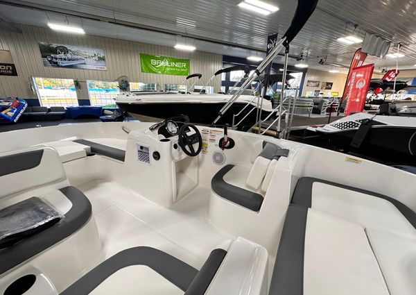 Bayliner DECKBOAT-E16LE image