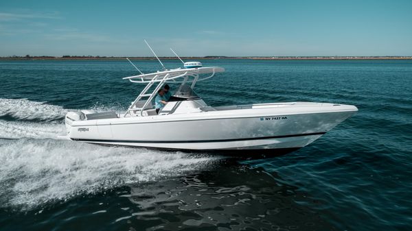 Intrepid 327 Center Console